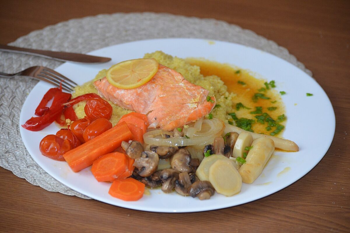 Baked Salmon with Greens & Lemon — Healthy Recipes recipe