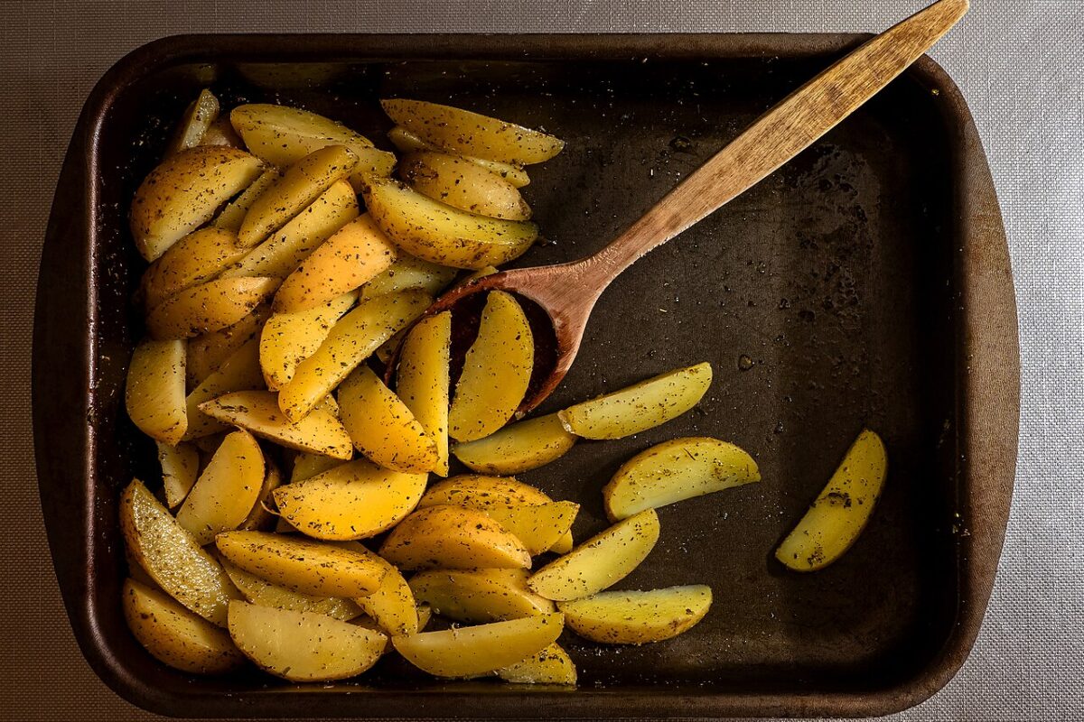 Crispy Smashed Potatoes with Garlic Aioli — Savory Recipes recipe